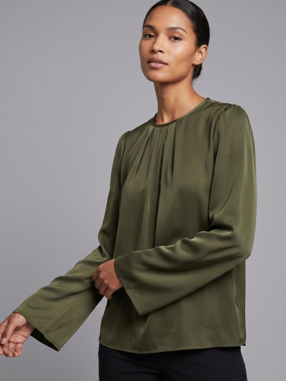 NWOT | Olive Green Pleated Round Neck Long Sleeve Business Casual Blouse | Large